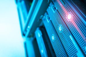 Server on premise: guida completa ai vantaggi e alle applicazioni delle infrastrutture IT aziendali interne